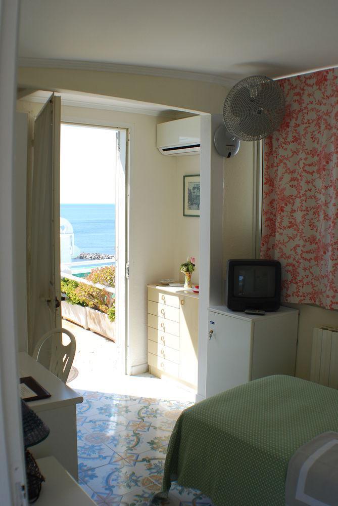 Hotel La Palma Sant'Angelo  Экстерьер фото