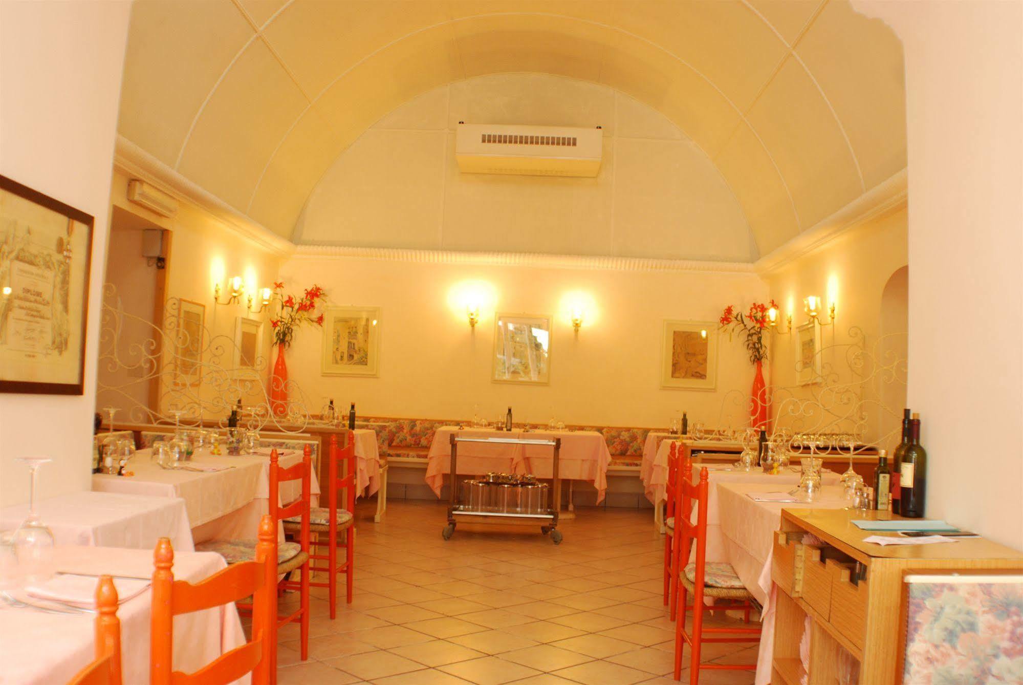 Hotel La Palma Sant'Angelo  Экстерьер фото